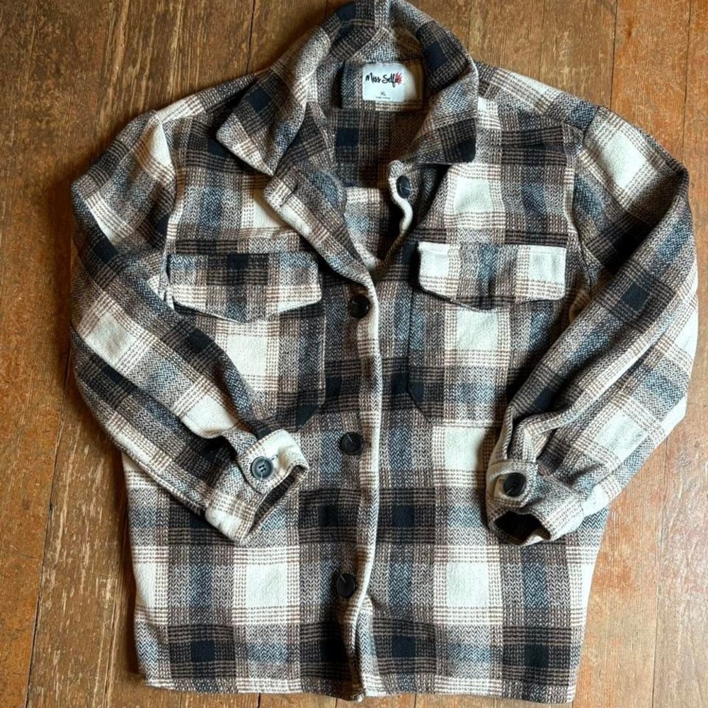 plaid‎ button up jacket